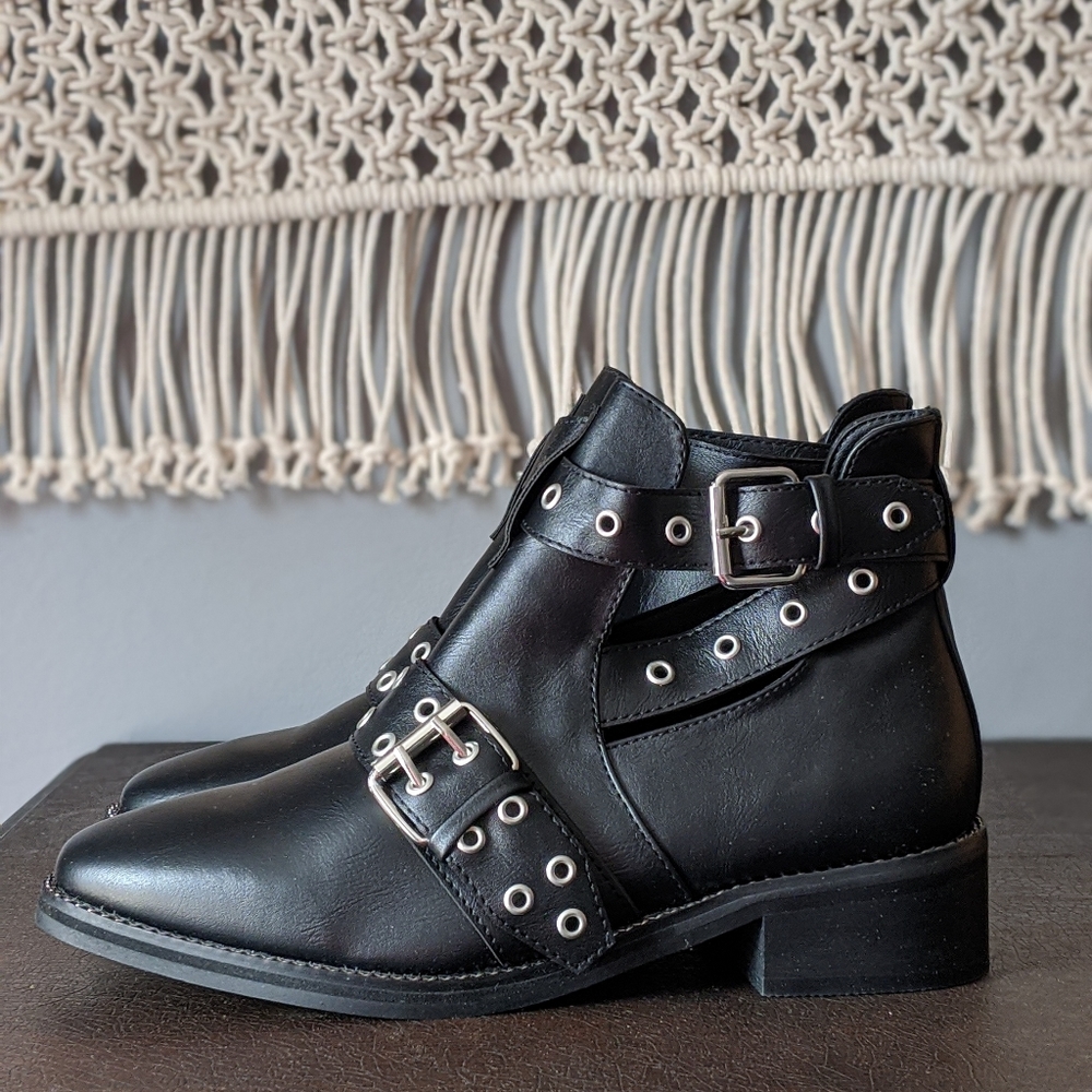 Truffle Collection Ankle Boots
